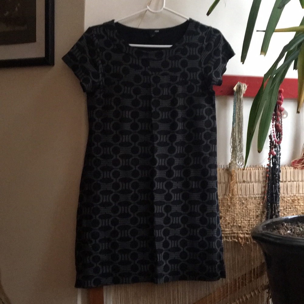 H & M Mod Dress Size 6