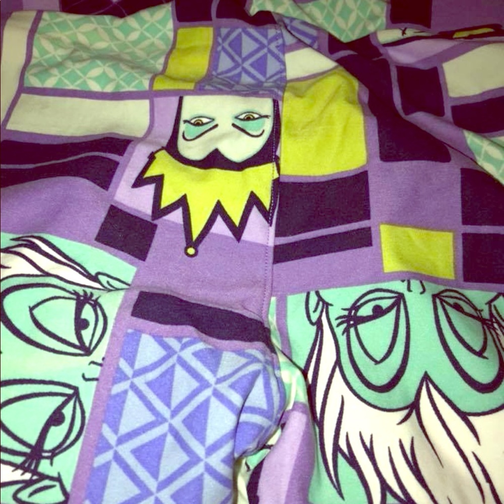 Lula roe. TC the villain leggings