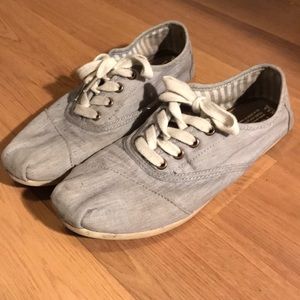 Toms shoes
