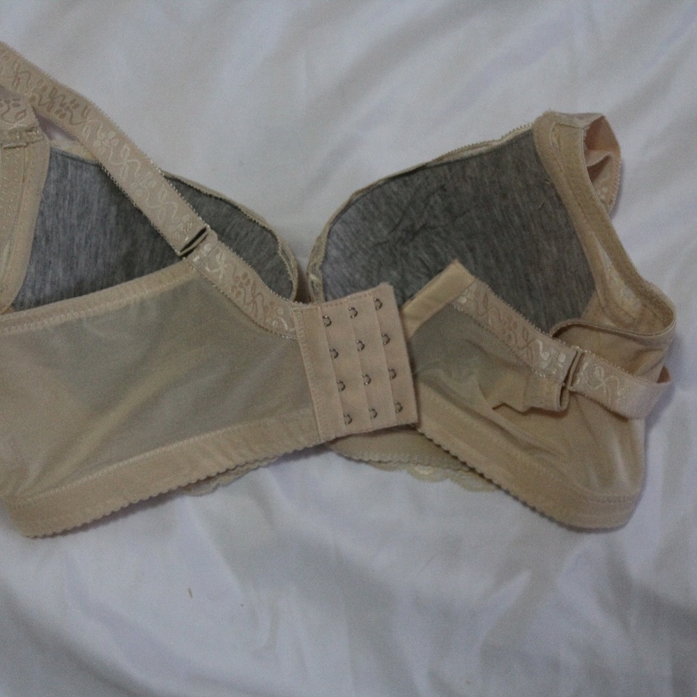 Bra - Picture 3 of 3