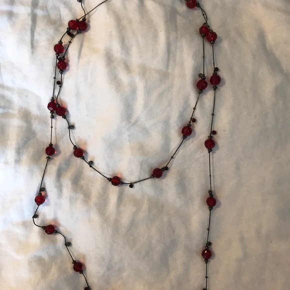 Beautiful necklace - Picture 3 of 3