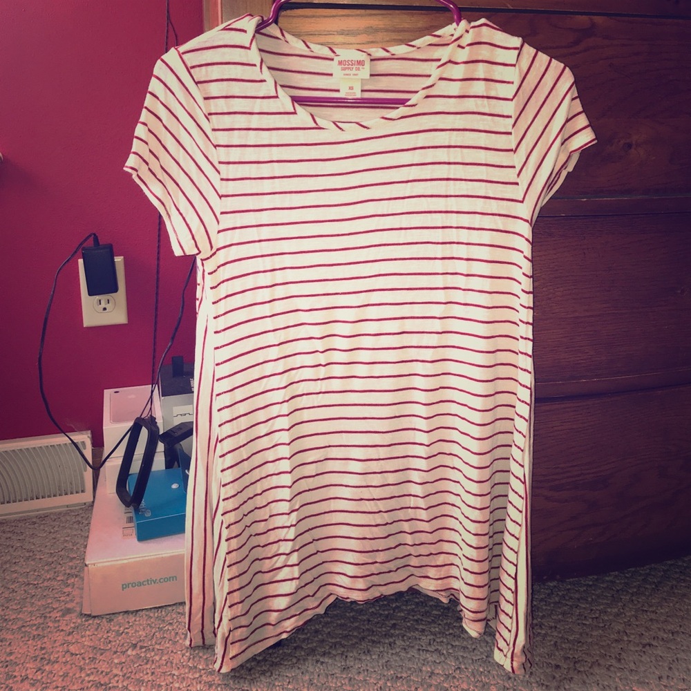 Red and white stripes long t-shirt