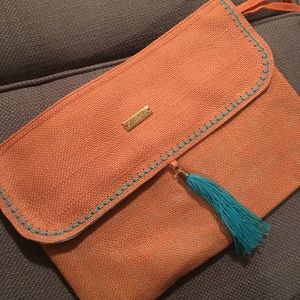 OndadeMar Woven Clutch
