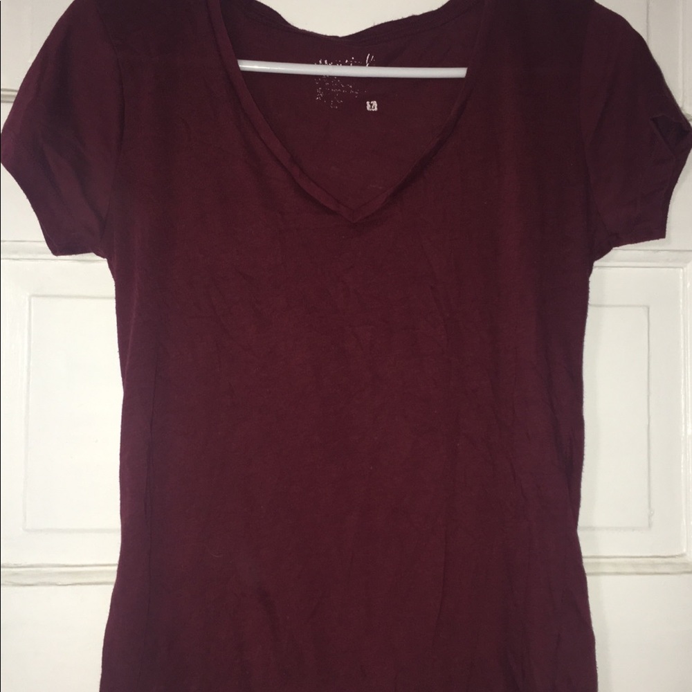 Sheer maroon v-neck t-shirt size L