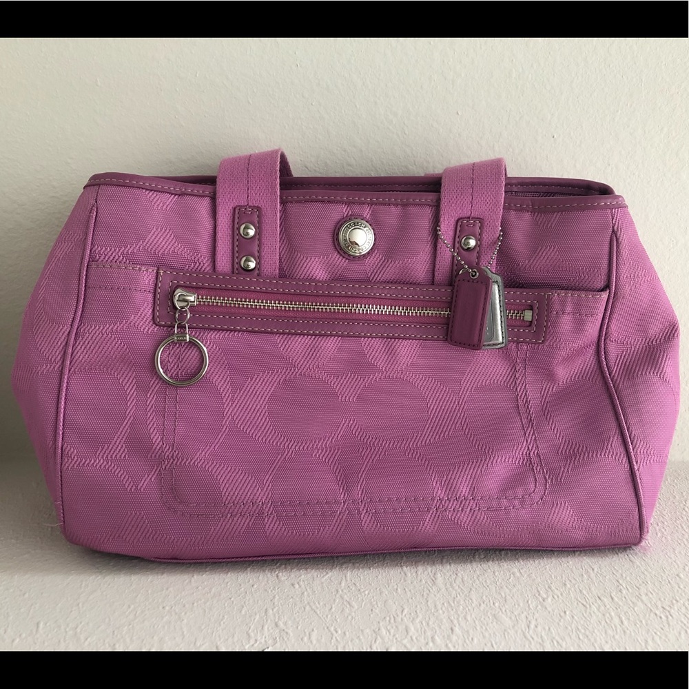 👛 Coach purse, pretty in pink! 👛