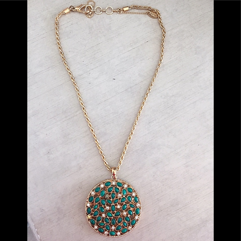 NWOT Amrita Singh necklace