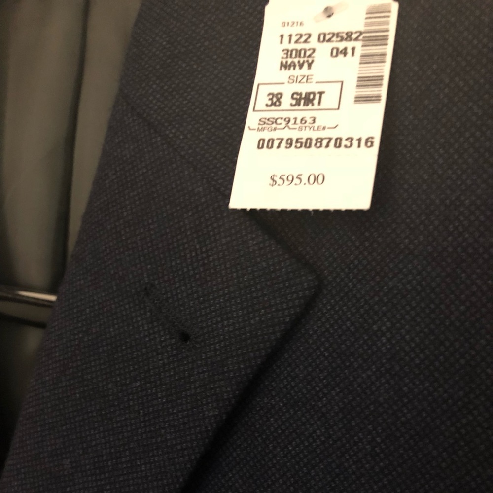 Brand new Jos A Bank Blazer. Tailored fit 38s