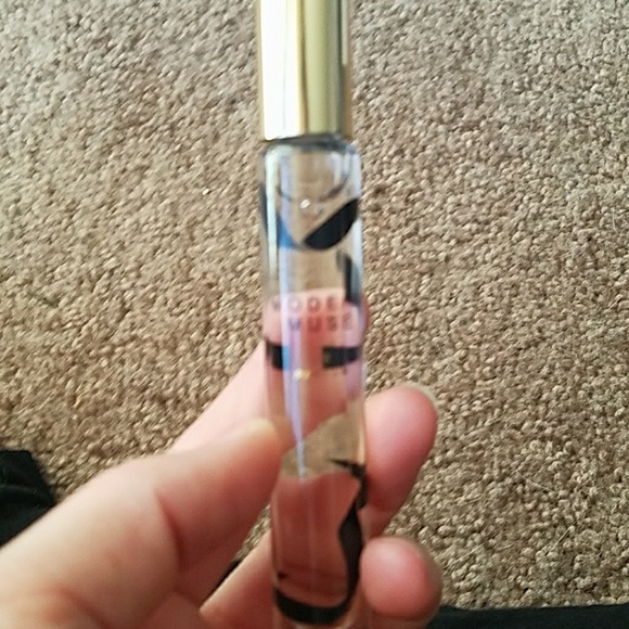 Estee Lauder Modern Muse Perfume Rollerball - Picture 2 of 2