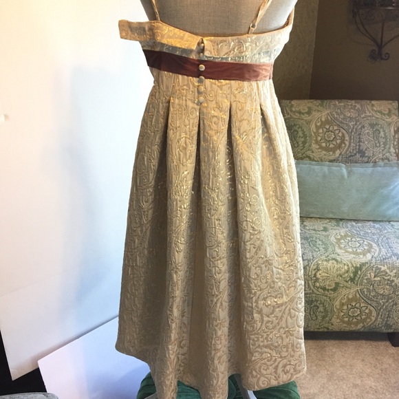 SHOW STOPPER. Beautiful gold and brown H&M dress - Picture 3 of 7