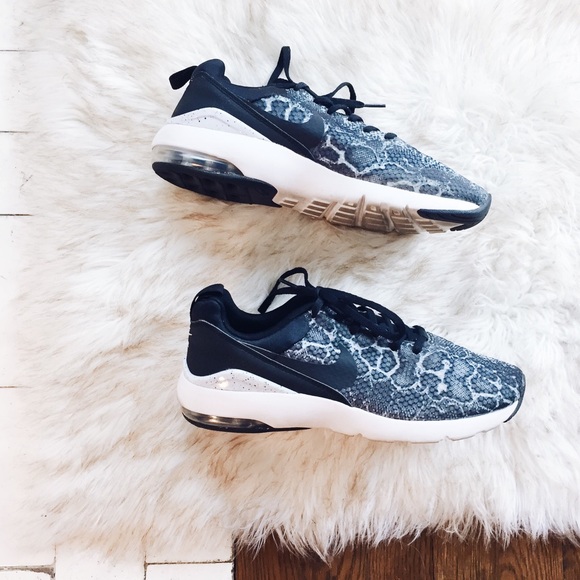 Nike Shoes - Nike 9.5 Air Max Siren Snakeskin Print 749511-011