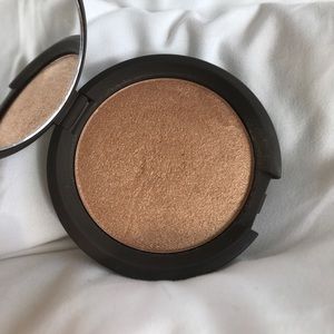 Becca highlighter -Topaz