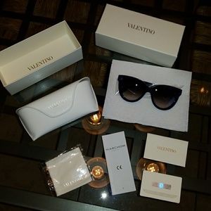 Valentine Sunhlasses