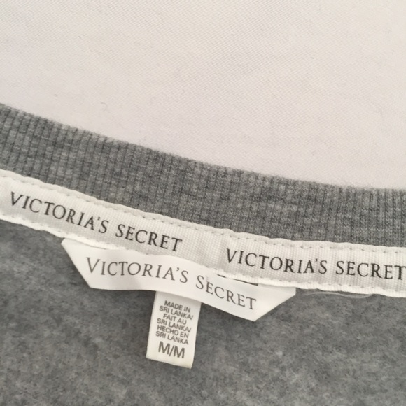 Victoria’s Secret fashion show London sweatshirt - Picture 4 of 6