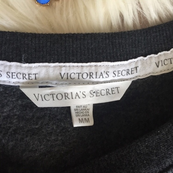 Victoria’s Secret fashion show London sweatshirt - Picture 6 of 6