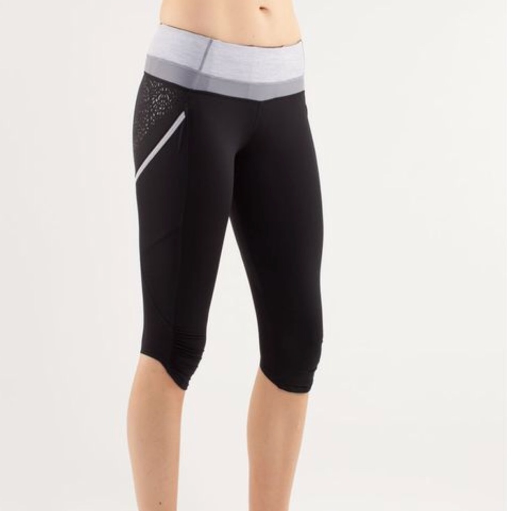 Lululemon Run A Marathon Crop, size 4.