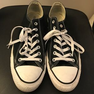 Men's b&w converse