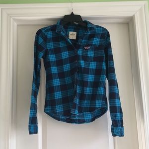 Hollister button down flannel black and blue
