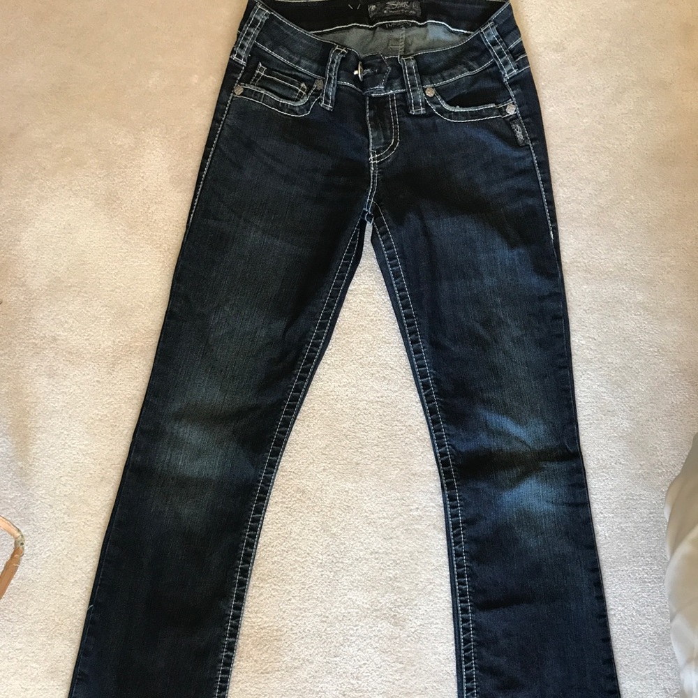 Various Name Brand Jeans from Buckle - Picture 6 of 8