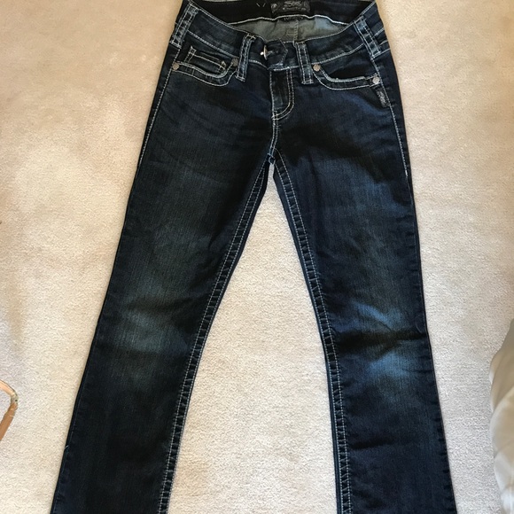 Various Name Brand Jeans from Buckle - Picture 6 of 8