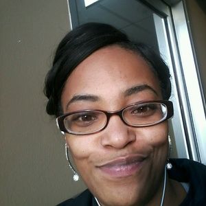 Meet your Posher, Vickie