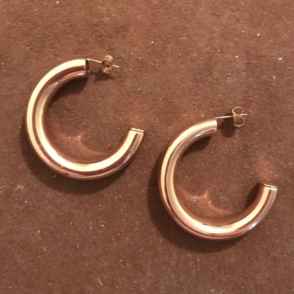 Shiny Gold Metal hoop earrings 1.5" diameter