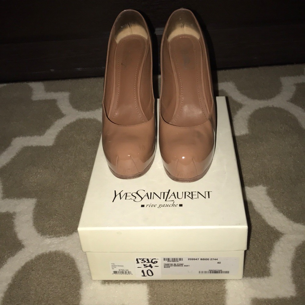 Timeless YSL Tribtoo 80 Pump in Nude.