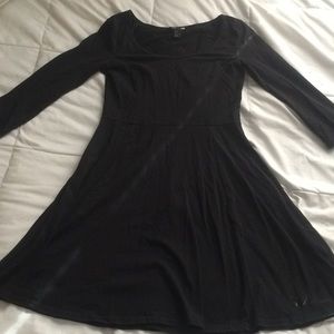Black 3/4 sleeve dress