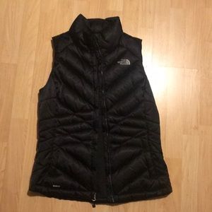 Women’s North face vest