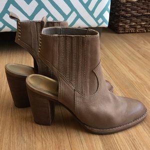 Dolce Vita ankle boots