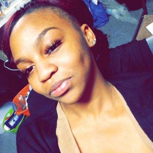 Meet your Posher, Destiny