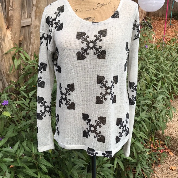 Divided Sweaters - Cute black and gray lightweight sweater