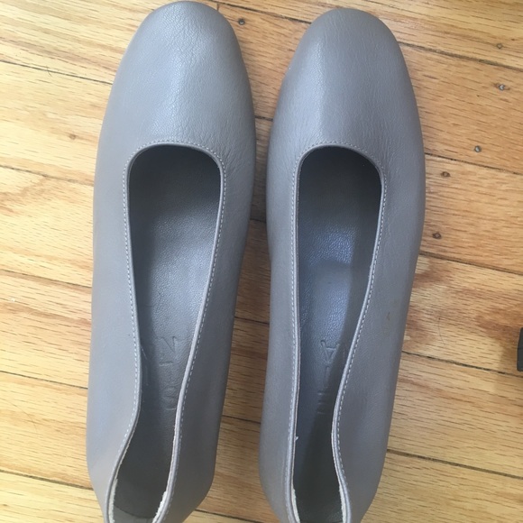 The neutral studio grey leather heels - Picture 1 of 2