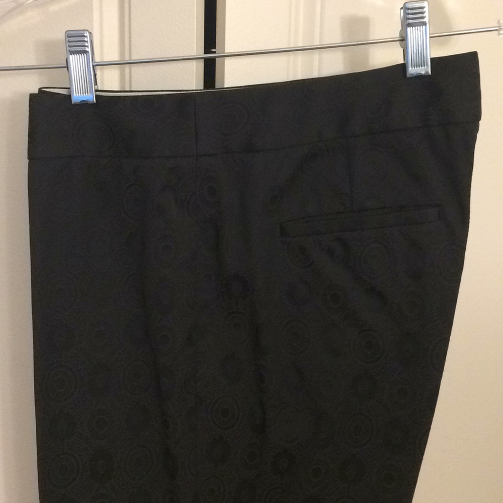 Tahari jacquard print pants