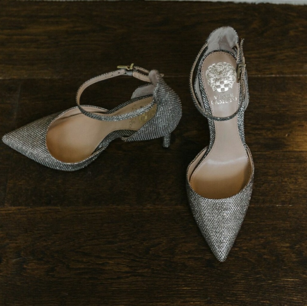 Vince Camuto rose gold heels size 6.5