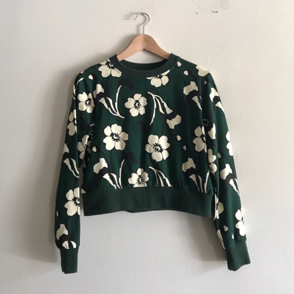 Like new Wray Danny sweatshirt in green floral