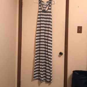 Grey and white maxi dress! Super comfortable!