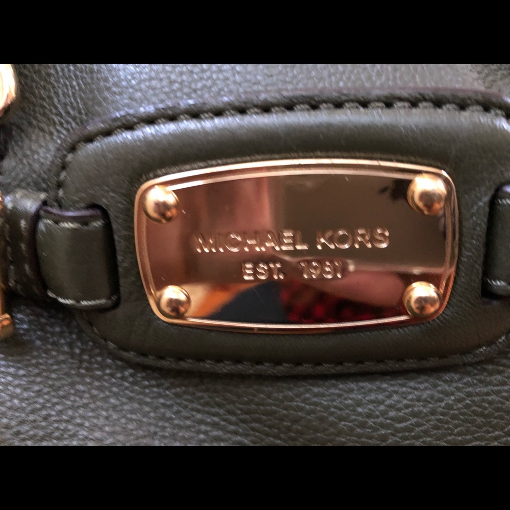 Micahel Kors Hamilton Purse - Olive Green - Picture 5 of 5