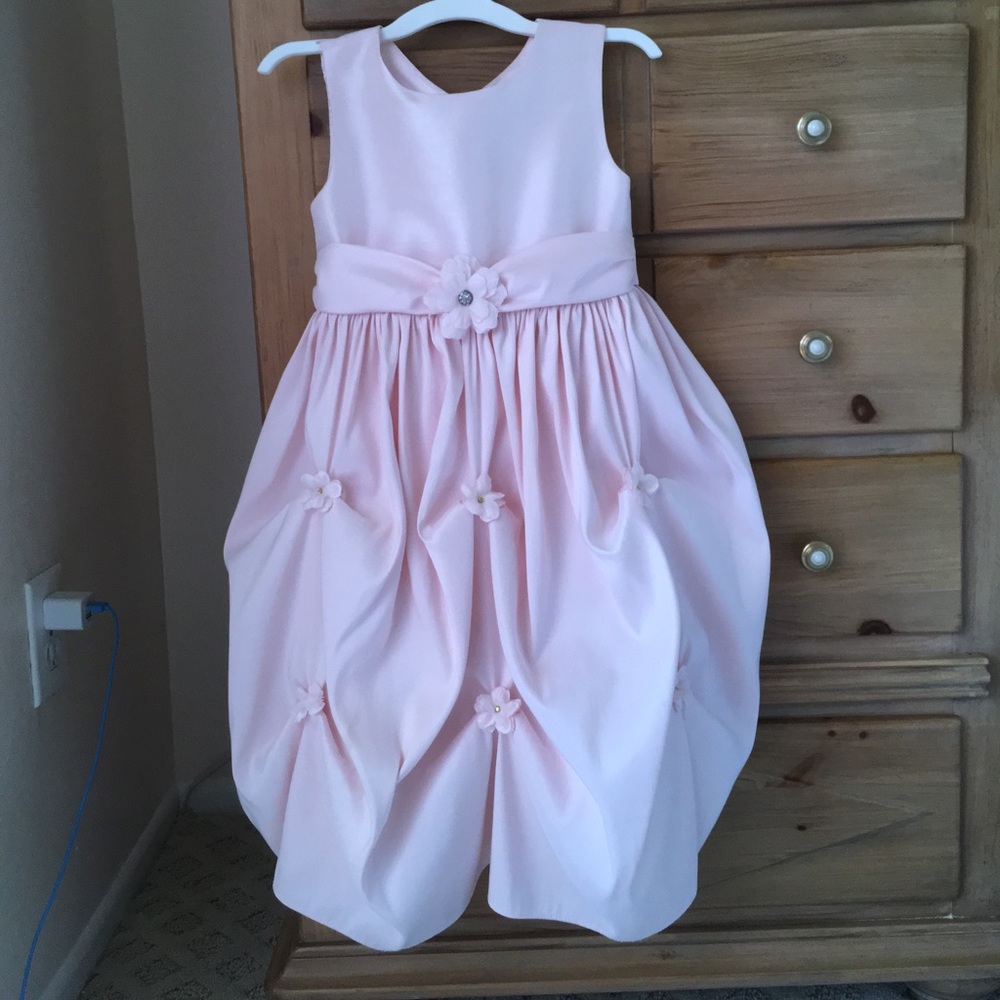 Baby pink puffy dress