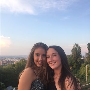 Meet your Posher, Polly