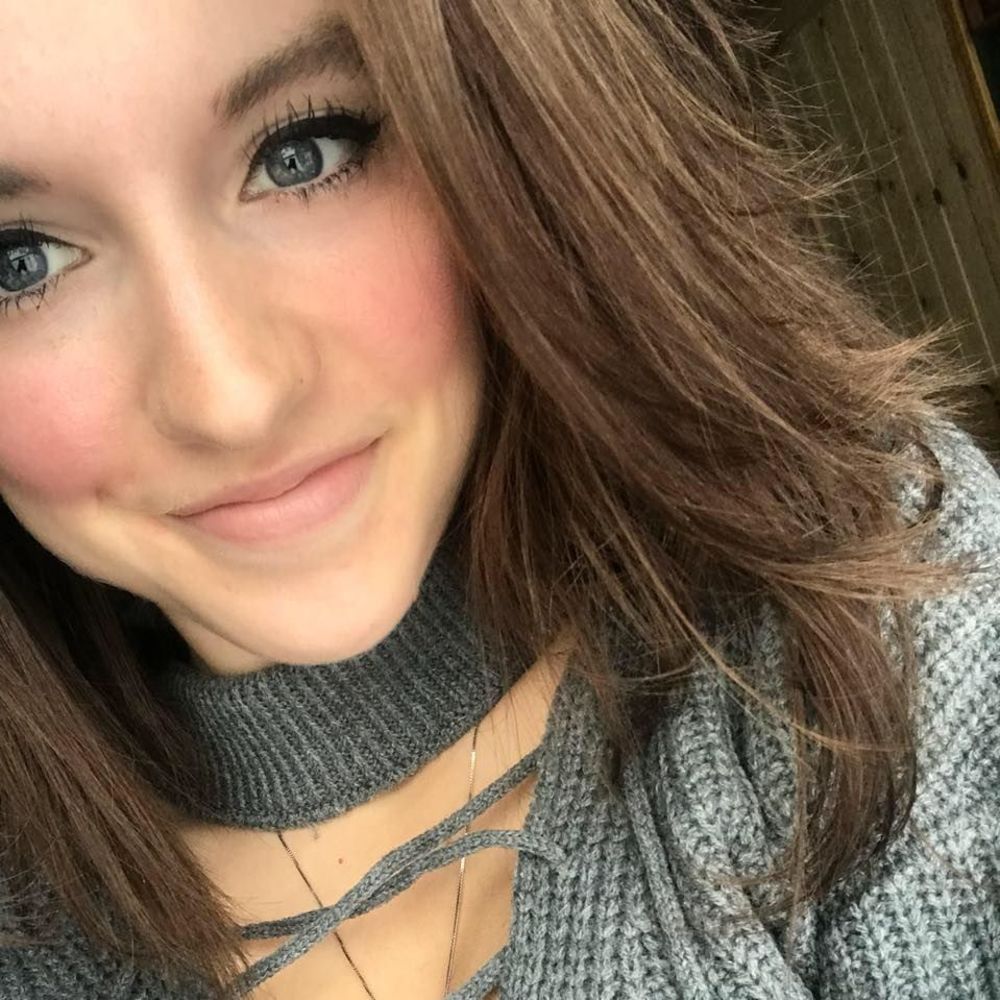 Meet your Posher, Brooke