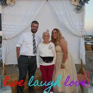 Meet your Posher, Briana