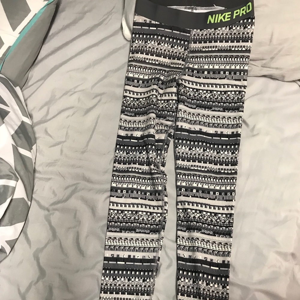 Nike pro leggings