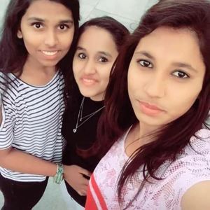 Meet your Posher, Ayesha