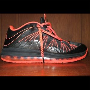 Nike Mens Air Max LeBron X Low