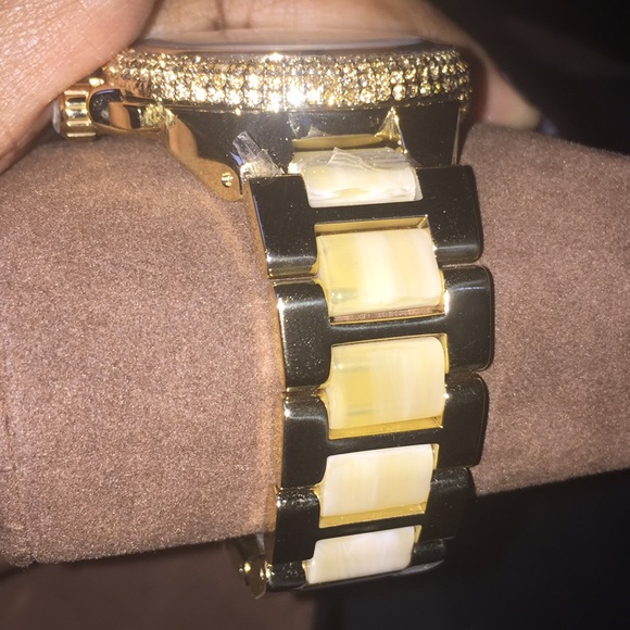 Michael Kors MK5902 womens gold watch main image 6