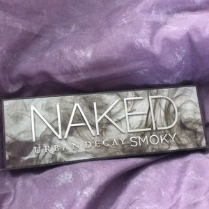 Urban Decay Naked Smokey Palette