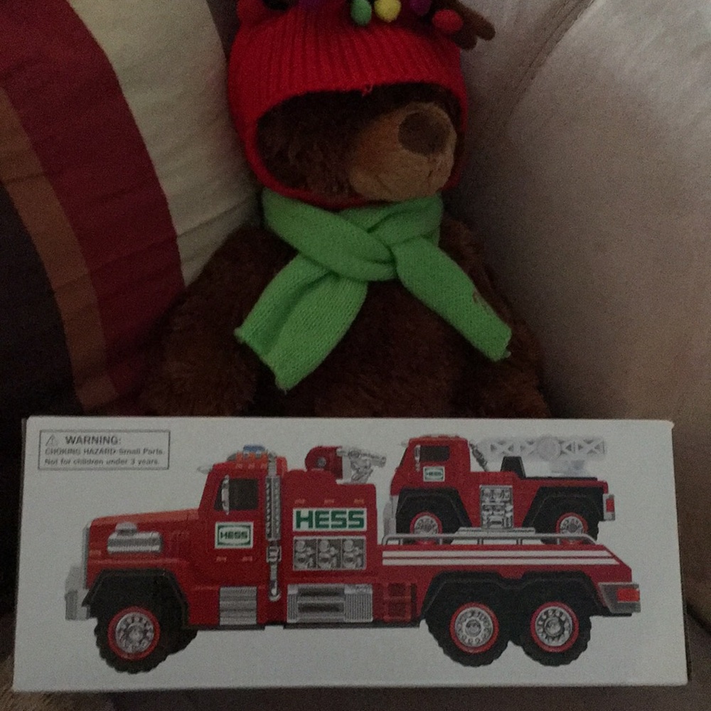 Brand new in box Hess Truck 2015🎅🏼🎄