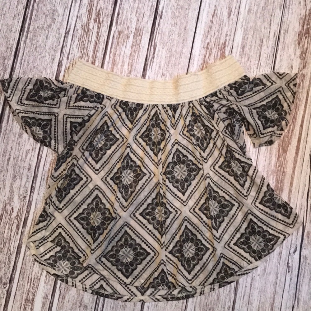 😁Great condition! 👈 OFF THE SHOULDER TOP!♥️