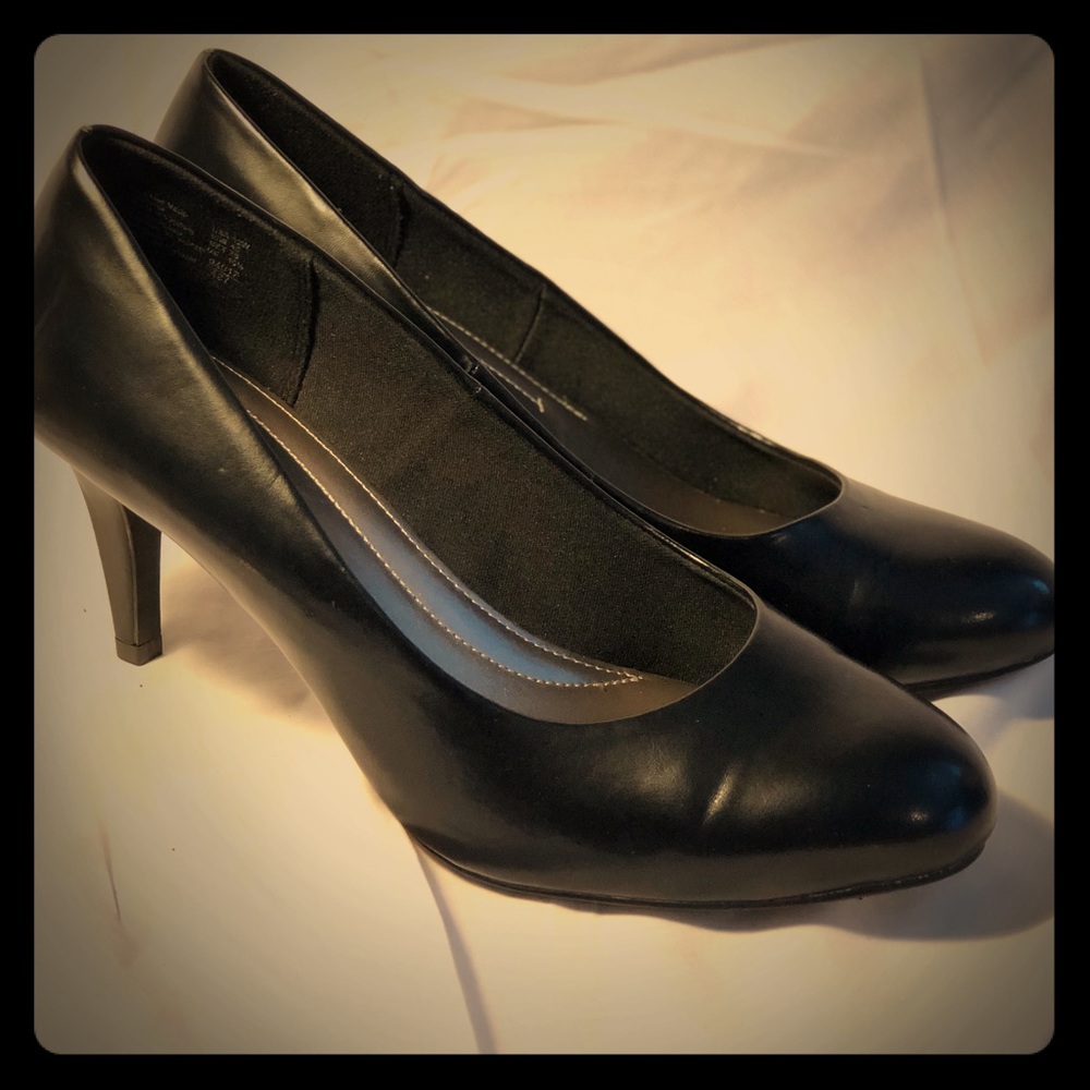 Black heels