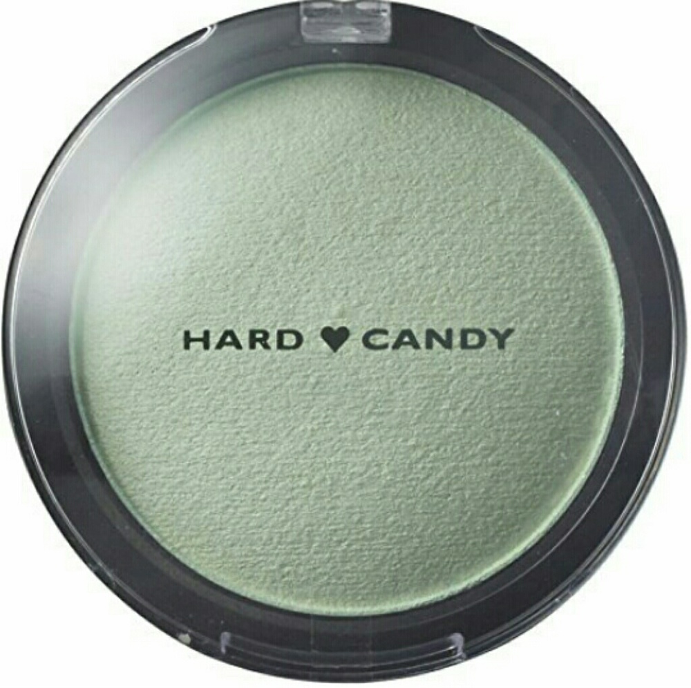 NWT Hard Candy Color Correct Baked Powder in Green